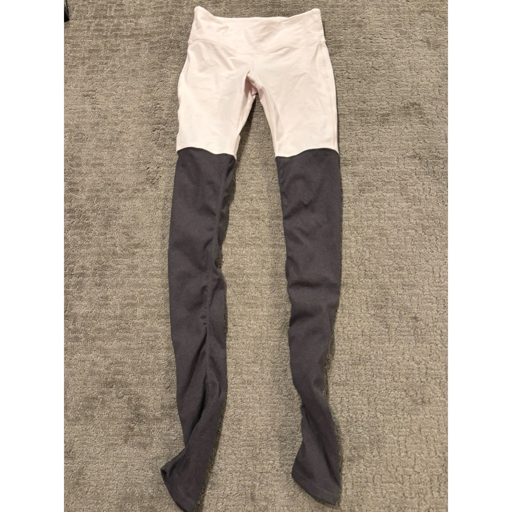 Alo Yoga High Waisted Goddess Leggings Size 6 (J) - Picture 2 of 6